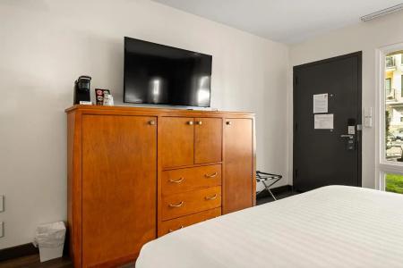 Vagabond Inn - 39