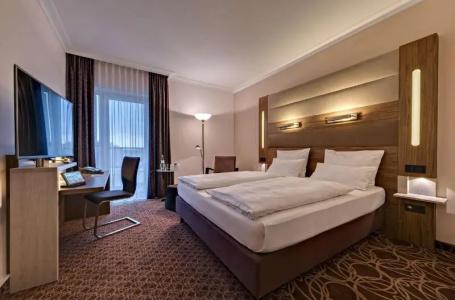 Park Inn by Radisson Köln City West - 51