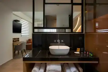 Hyperion City with Heated Pool - 157