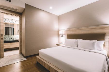 Adelphi Suites Bangkok - Sha Extra Plus - 2