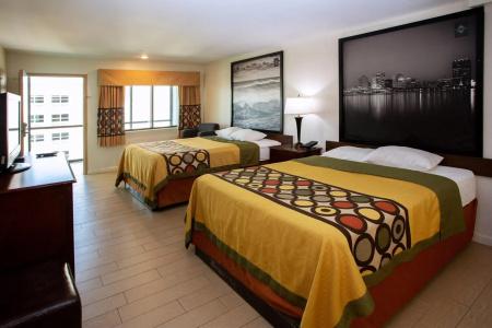 Super 8 by Wyndham Virginia Beach Oceanfront - 5
