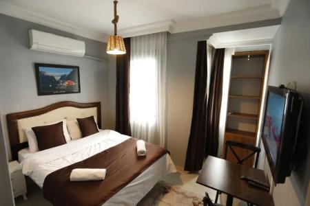 Nezahat Sultan Apart - 110