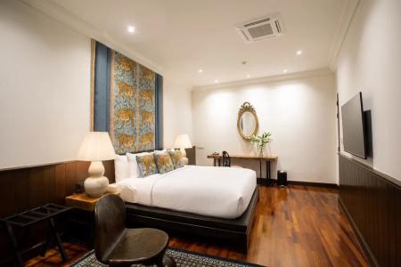 The Bridge An Eclectic Luxotel - 55