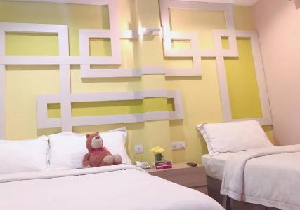 Sunshine Inn - 3
