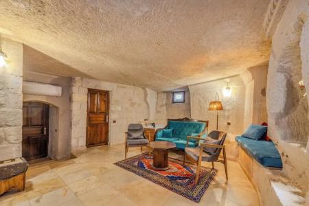 Castle Cave - 186