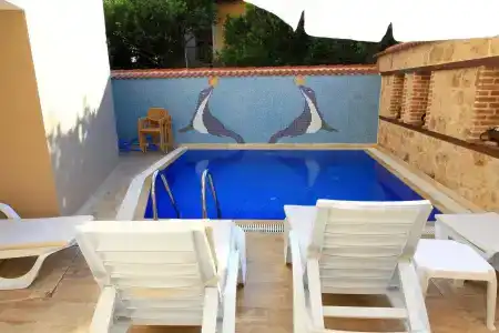 Bacchus Pension - 15