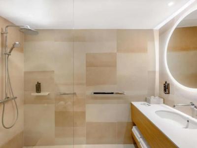 Mercure - 51