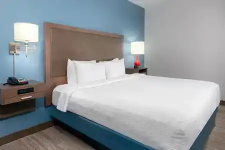 Hampton Inn Charlotte Uptown - 23
