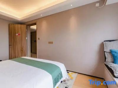 Xinyang City Celebrity - 102