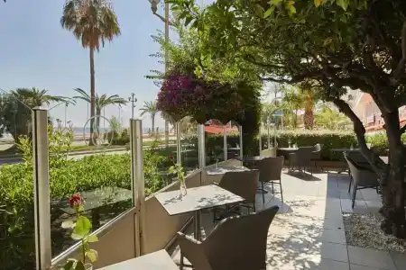Hôtel Le Royal Promenade des Anglais - 14