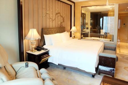 Wanda Reign Wuhan - 36