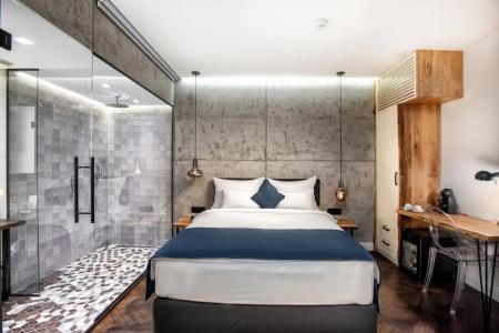 One Luxury Suites - 69