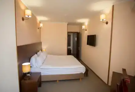 Corner Inn - 2