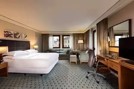 Hilton Dresden - 56
