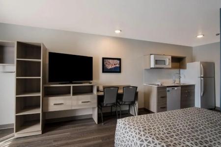 Staybridge Suites-Kentwood, an IHG - 25
