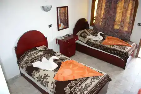 Yasmina - 7