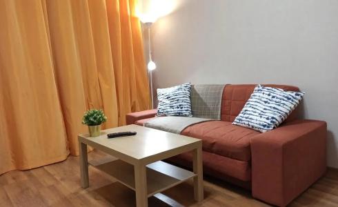 Divan i chemodan on Uritsky str. - 12