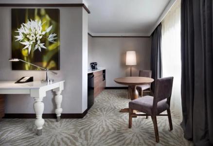 Hilton Garden Inn Montreal Airport - 36