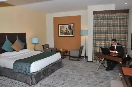 Phoenix Plaza - 15