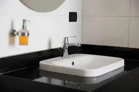 Redcon Suites - 364