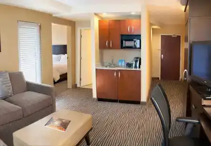 Courtyard by Marriott Seattle/Downtown - 6