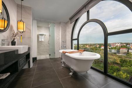 Shining Riverside & Spa - 132