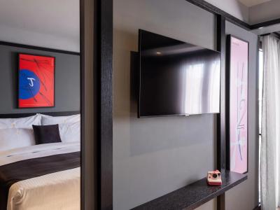 3 Pines Design Living - 96