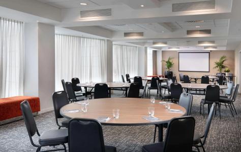 Rydges - 19