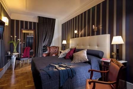 The Inn at the Spanish Steps - 14