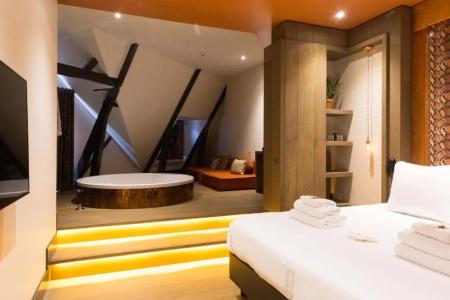 Manzo's Suites - 71