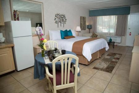 The Inn at Deep Canyon - 38