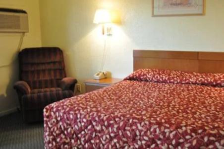 Executive Inn - 1
