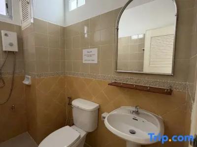 OYO 1032 Beds Patong - 38