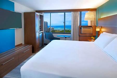 Holiday Inn Express Waikiki, An Ihg - 87