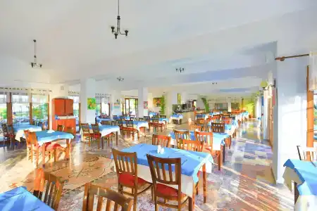 Yel Holiday Resort - 16