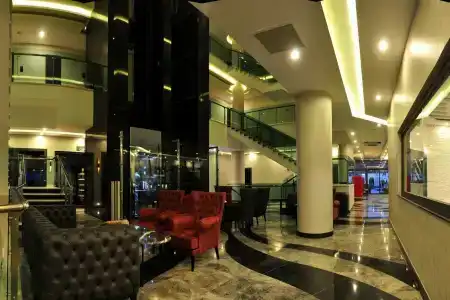 Campus Hill - 1