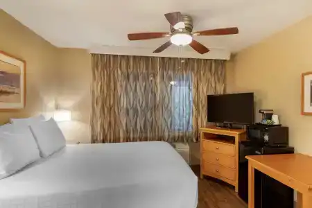 Best Western Plus Ocean View - 3