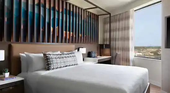 Renaissance Dallas - 75