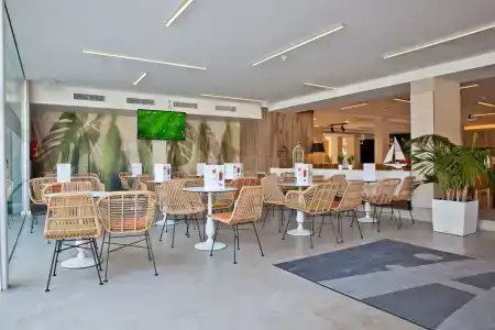 30 Degrees - Pineda Splash - 19