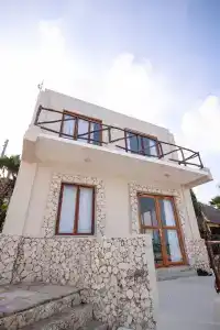 Coral Rocks & Restaurant - 0