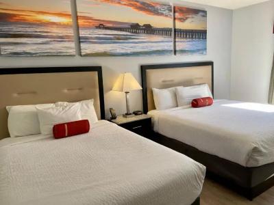 Days Inn & Suites by Wyndham - 94