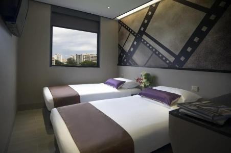 81 Premier Hollywood - SG Clean - 30