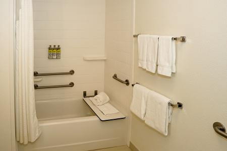 Holiday Inn Express & Suites - Aurora Medical Campus, An Ihg - 33