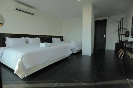 Bed Nimman - Adults Only - 59