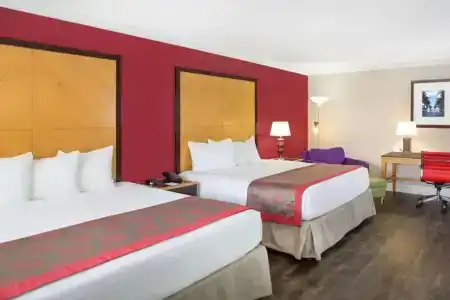 Ramada by Wyndham Miami Springs/Miami International Airport - 41