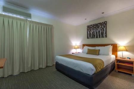 Best Western Tuscany on Tor Motor Inn - 86
