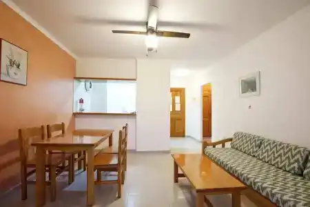 Apartamentos Playa Es Cana - 1
