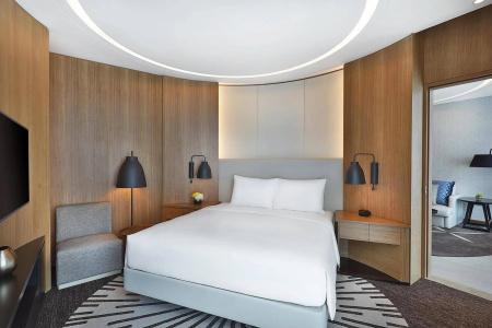 DoubleTree by Hilton Dubai - Business Bay - 43
