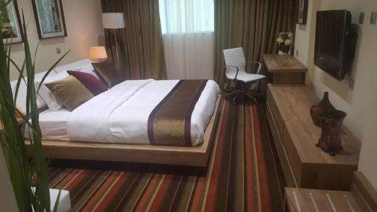 Al Mansour Plaza - 13