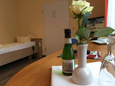 Schroeders Stadtwaldhotel - 47